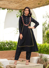 Black Floral Resham Emrboidered Kurta Set